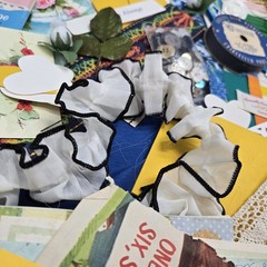 Junk Journal Lot 1Lb Ephemera Card Ribbons Book Page Fabric Button Craft Collage