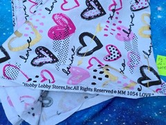 HOBBY LOBBY COTTON HEARTS LOVE FABRIC 1054 LOVE REMNANT 45″L X22″W VALENTINE’S
