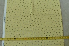 By 1/2 Yd, Vintage, Honey-Bees on Yellow Honeycomb Quilt Cotton, Jo-Ann, P7733