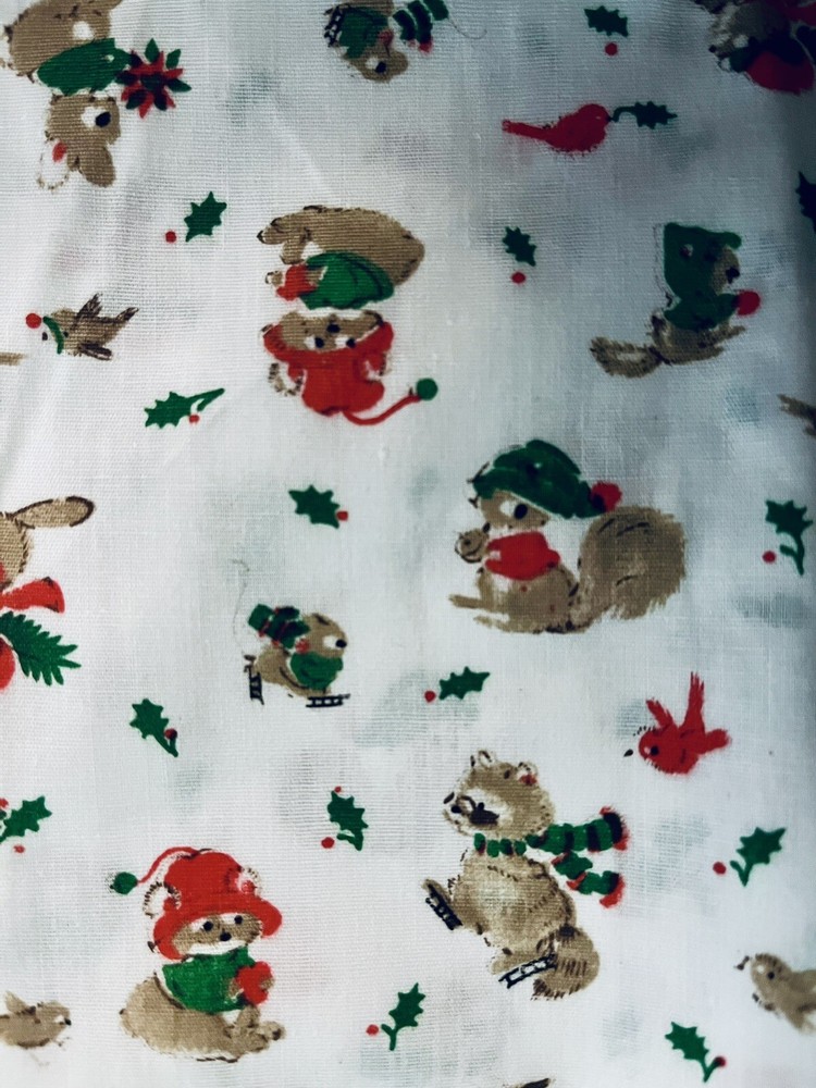 Spring Mills Christmas Critters Toss Beaver Raccoon Squirrel Birds Holly BTFQ