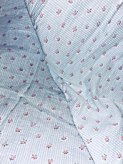 VTG 36″wide Stripes of Blue on White w/Tiny Pink Rose Pucker Print BTFQ