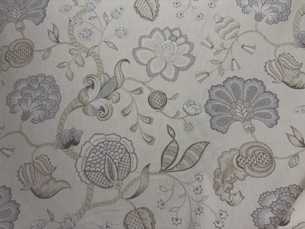 Jacobean Print On Cotton 20 Yards