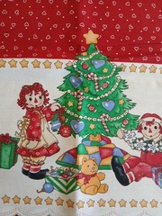Raggedy Ann & Andy Christmas Border Hearts Fabric