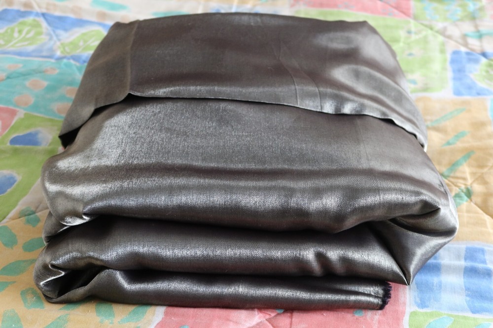Shiny Glazed Cotton / Polyester Satin Backdrop Fabric Decor 4 Yard & 30″