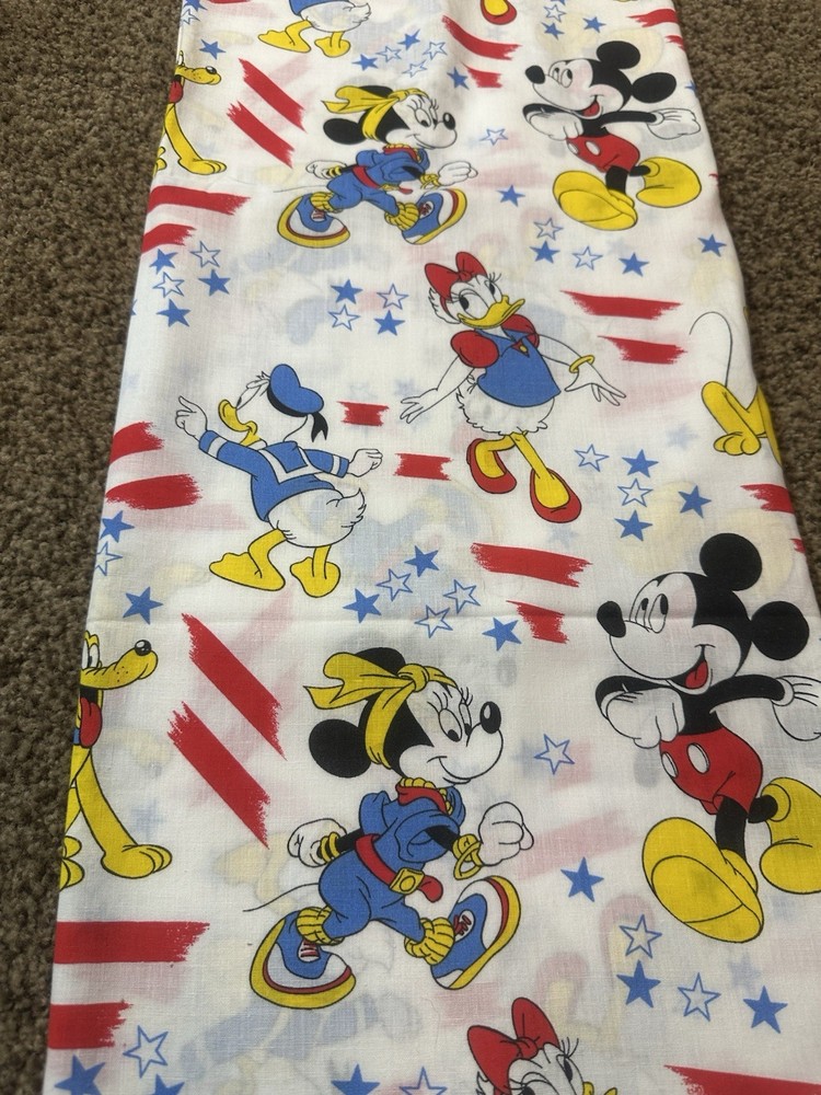 Walt Disney Fabric By Peter Pan Fabrics Featuring Mickey Minnie Mouse 1 Yd 44”
