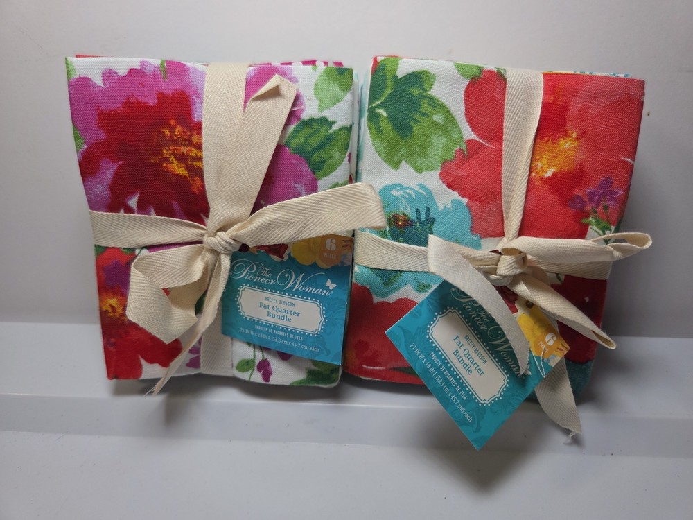 2 THE PIONEER WOMAN FAT QUARTER BUNDLE – Breezy Blossom