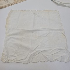 Vintage Linen Scrap Lot For Quilting & Crafting Florals Emroidery Lace Lot X 14