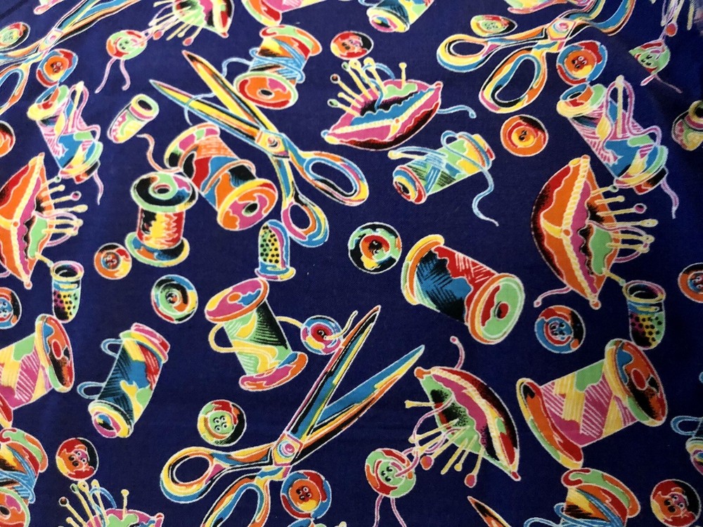 POP ART by Hoffman Sewing Theme Toss Buttons Pin Cushion on Blue BTFQ