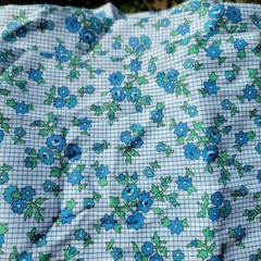 Vintage 60s Blue & White Cotton 5 yds Floral Grid Pattern 37W x 182L Lightweight