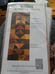 Tonga Treats Timeless Treasures 5×5- Pattern Inside Table Runner Migrating Geese