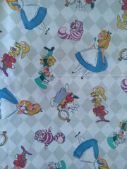 Disney ALICE IN WONDERLAND Cotton Fabric (1 1/2 yards/54″ x 42″) w/5 characters
