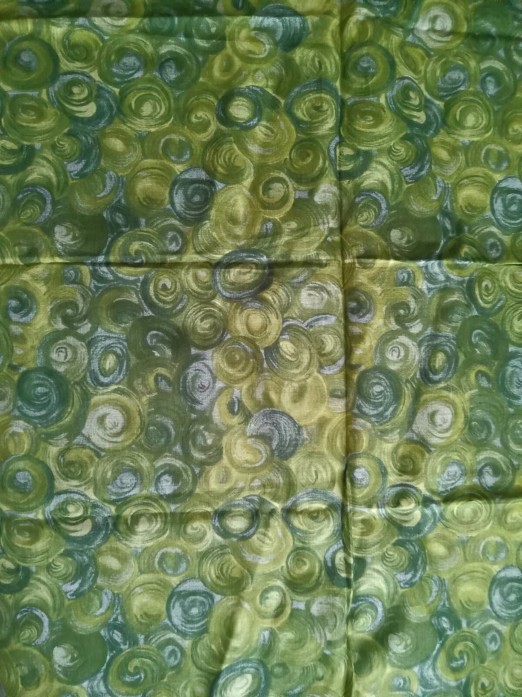 “Shades Green Swirls” Cotton Fabric FQ. 18″x21″ T605