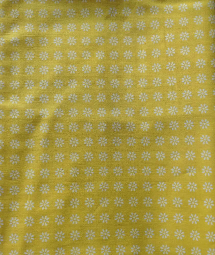 2 Yds Jo-Ann Cotton Quilting Fabric – Small Golden Yellow & White Daisy Flowers