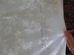 4613. WHITE FLORAL PATTERN LACE Polyester/Synthetic FABRIC – 54″ x 5 yds.