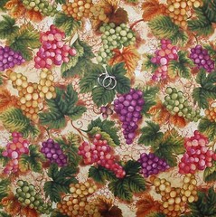 BonEful Fabric Cotton Quilt Purple Grape Fruit Green Leaf Flower Garden NY SCRAP