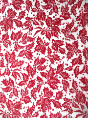 5-1/2 YARDS RED HOLLY & BERRIES ON WHITE 100% COTTON OOP