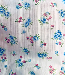 VTG Beautiful Feminine Blue & Pink Florals Scattered on White DIMITY BTHY