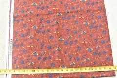 By 1/2 Yd, Stars with Wings & Hearts on Marbled-Rust Cotton, SSI, Kogut, P9304