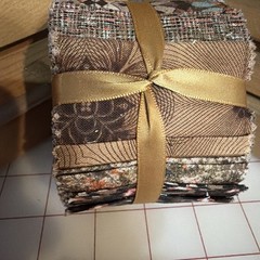 Jelly Roll 2.5 X 42” Brown Glitter Cotton Fabric Roll