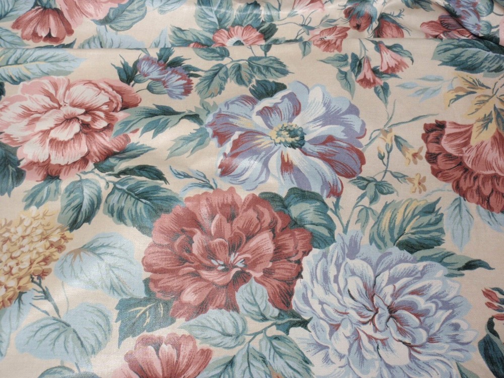 Vtg House ‘N Home Fabrics Draperies Floral Flower Fabric 90” by 50”