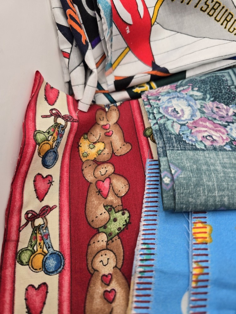 Small Lot Scrap Fabric Pieces Quilting Crafts Mixed Prints Novelty Remnants