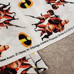 Disney Incredibles Action 100% Cotton Fabric 1 yd x 43″ (1 Uncut Piece)
