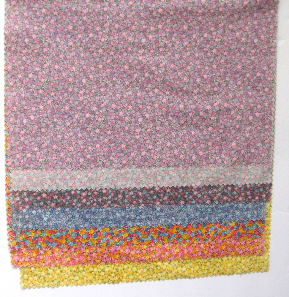 Hoffman Cotton Fabric Salesman Samples SMALL FLOWERS 7 Pieces