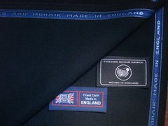 60% MOHAIR & 40% WOOL SUITING FABRIC IN BLACK MADE IN ENGLAND = 285 g/m. = 3.8 m