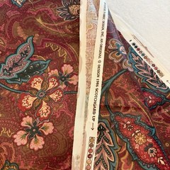 Vtg Jacobean Floral Vine Paisley Chintz Glazed Cotton SCOTCHGARD Fabric 142×55