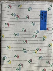 House N Home Fabrics & Draperies Vintage Floral Fabric. Pieces In Lot.