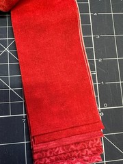 18 PC 2.5″ Jelly Roll Strips Die Cut Beautiful Mix, Red bundle of joy