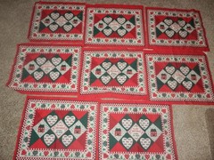 Wamsutta Hallmark Christmas fabric placemats/quilt From the Heart cut & sew