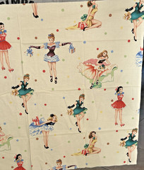 Retro Michael Miller PARTY GIRLS Large Pin Ups CX-1293 Cotton Fabric 32×44″