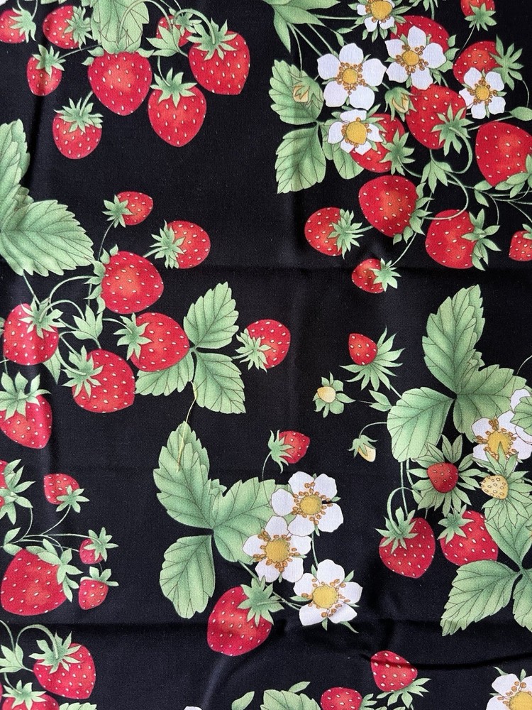 Timeless Treasures Fabrics STRAWBERRIES Pattern #Fruit-C6425 Quilt Fabric 2 Yds