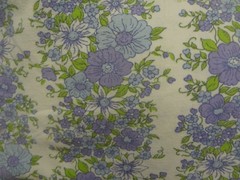 Vintage PURPLE & GREEN FLORAL Flannel Fabric (50cm x 50cm)