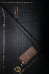 100% PURE NEW WOOL TWEED FABRIC IN Herringbone Check MADE IN SCOTLAND *See Below