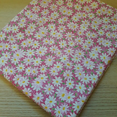 1.5 YDS Cotton Fabric Groovy Pink Floral White Daisy Fabric Traditions 2006