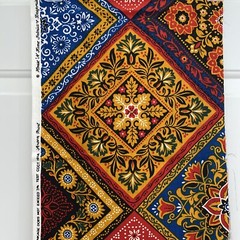 House ‘N Home Fabric & Draperies Remnant Piece Bright Floral 16 squares 11.5″