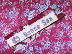 Vintage burgundy Foral Wamsutta For Gunne Sax Cotton Fabric fabric 6.5 m x 112cm