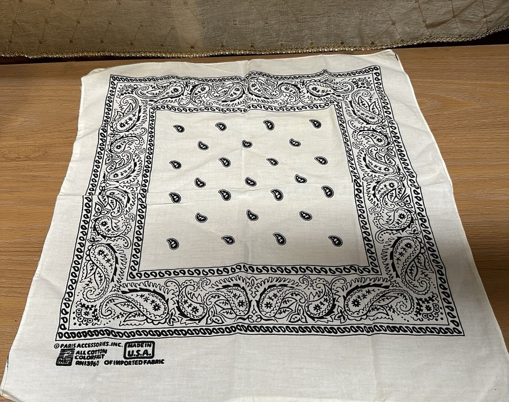 Vintage Paris Accessories White Cotton Bandana 19″ x 19″ RN 13960