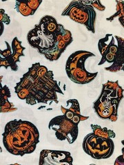 HAPPY HAUNTING QUILTING TREASURES RETRO HALLOWEEN FABRIC HALF YARD