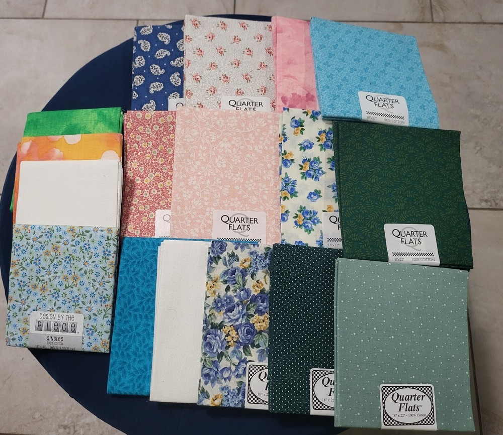 Value Large Lot Of 26. Quarter Flat Fabric Sheets 18×22″ & Singles 18″ X 21″