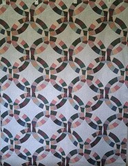 Beautiful Double Wedding Ring Cheater Quilt Fabric 90″ Wide BTY
