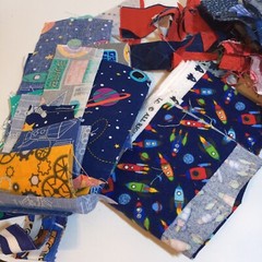 1 Pound 2 Ounces Cotton Print Fabric Quilt Scraps Leftovers D