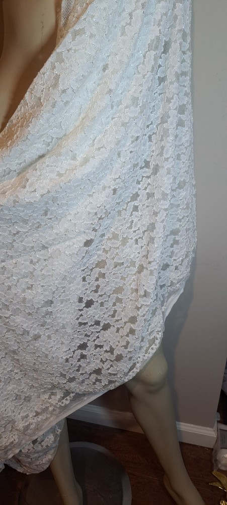 White Stretch Lace Fabric 3+ Yard Slight Shine Sewing Apparel Crafts