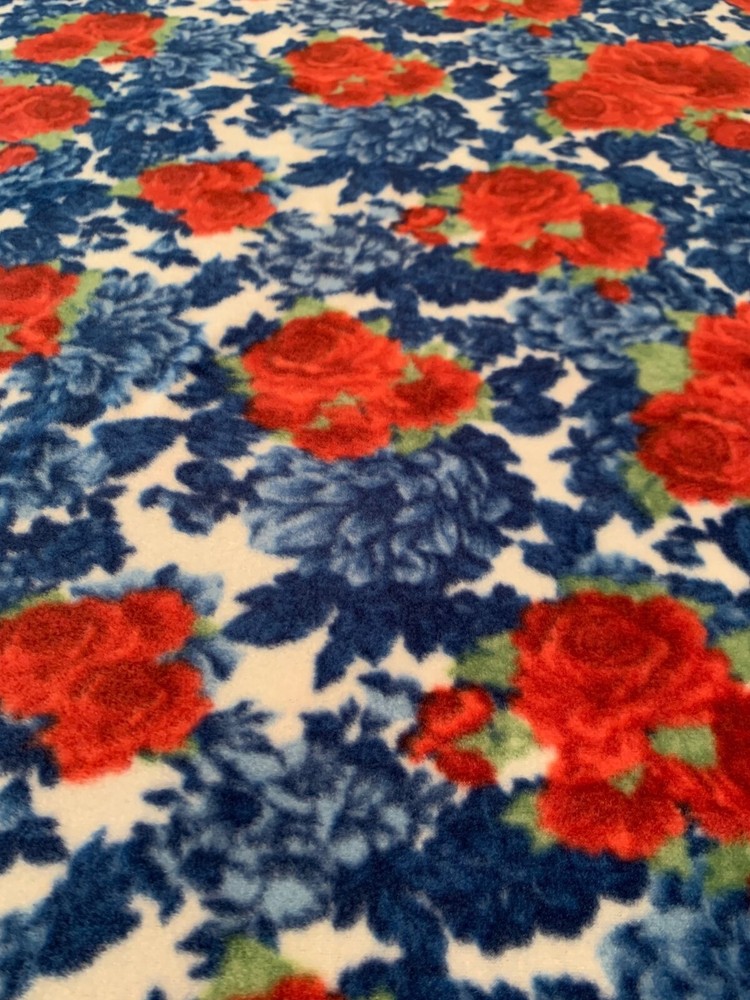 Pioneer Woman HERITAGE FLORAL Fleece Fabric – 24″ x 54″ ( 2/3 yard)