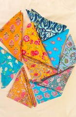 100 Mix Charm Pack Cotton Squares Patchwork Bundle Scraps Lot