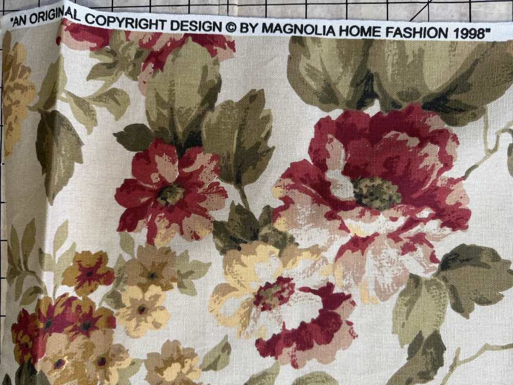 Vintage Magnolia Home Fashion Fabric 1998 Floral Cotton Designer Irregular Cut