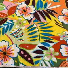 Alexander Henry Fabric Tropical Floral Flor de Color 2008 Cotton 40×42″ 1.1 yd