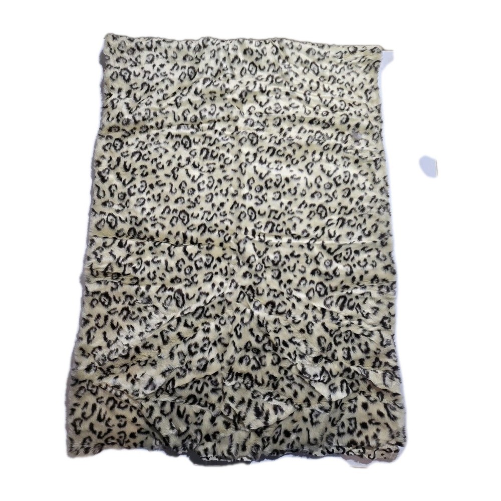 Short Cheetah Print Faux Fur Fabric 88″ X 64″